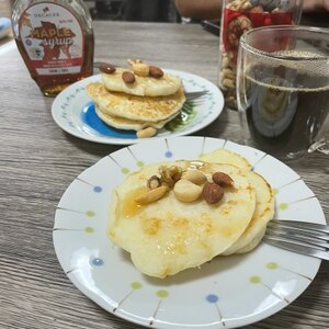 簡単お菓子☆ヘルシーなふわふわ豆腐パンケーキ